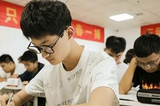 西班牙足协官方：与男子国家队主帅德拉富恩特续约至2026年